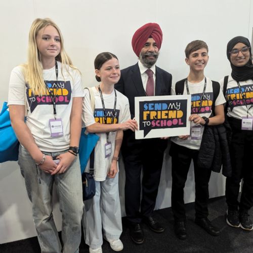 JasAthwalMP-PhotoLaurenCooper-JonesFolkestoneSchoolforGirls