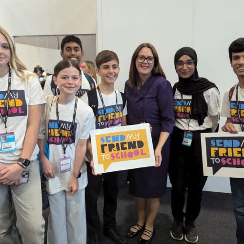 LinseyFarnsworthMPPhotoLaurenCooper-JonesFolkestoneSchoolforGirls